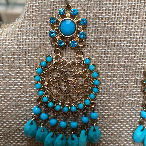 Turquoise and Gold Earrings. New, never worn. - Picture 2 of 2